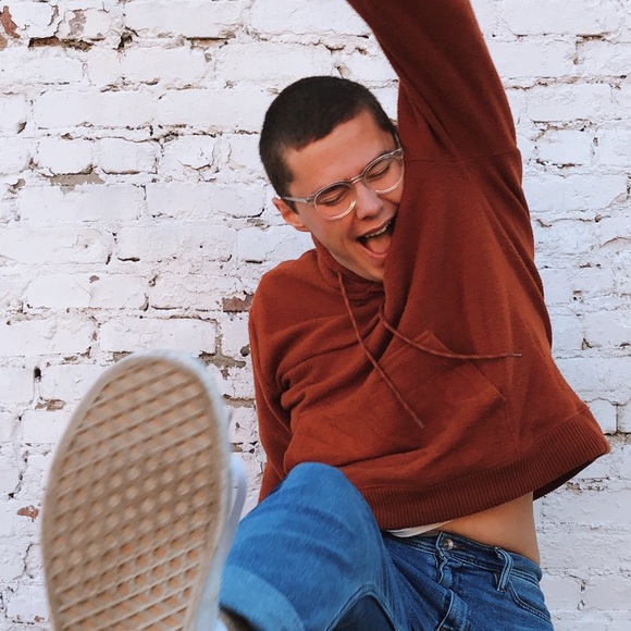 Meet your Posher, Jonathan - Picture 1 of 1